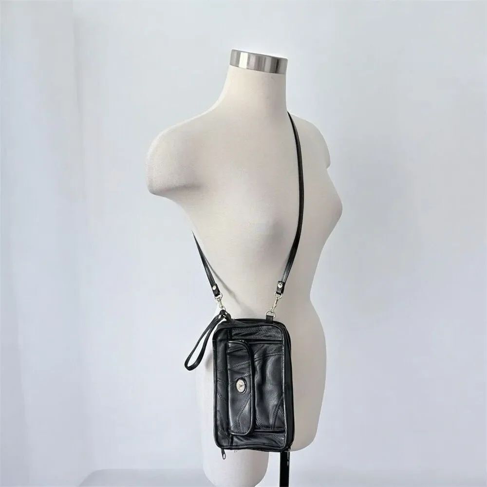 Vintage Taurus VTG Patchwork Black Leather Buckle Purse Wallet Crossbody Double